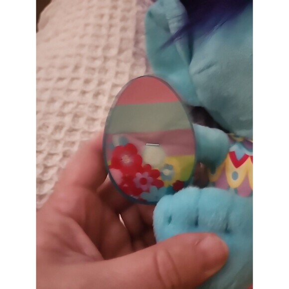 New Dreamworks Trolls World Tour Plush Branch Easter - Picture 4 of 7